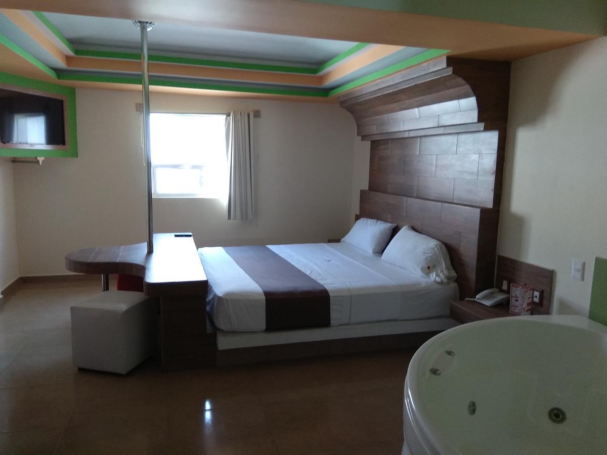 Hotel Rubi Manzanillo Εξωτερικό φωτογραφία